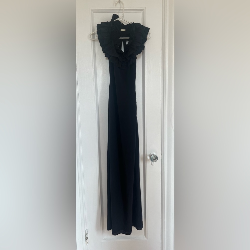 Wayne black silk maxi dress size 6 with ruffle neckline - Picture 3 of 6
